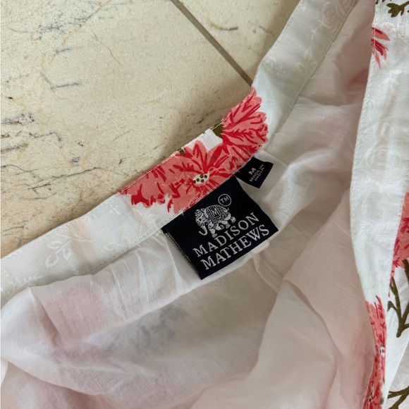 Madison Mathew’s Floral White and Red Women's Skirt. Medium. - Picture 3 of 3